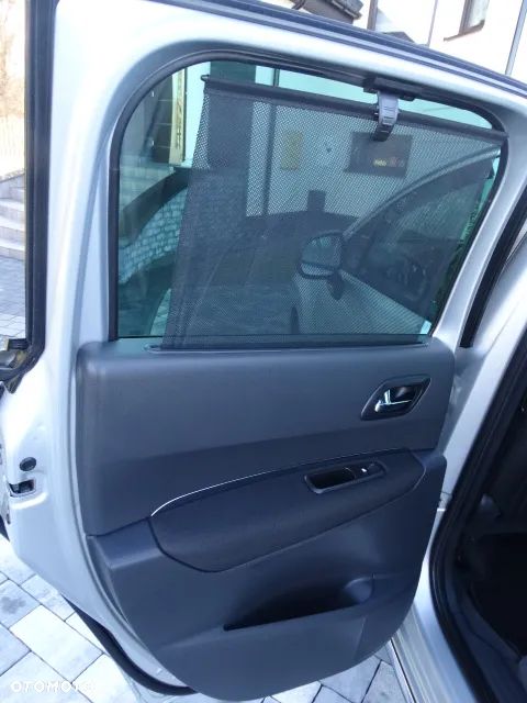 Peugeot 3008 1.6 HDi Premium - 24