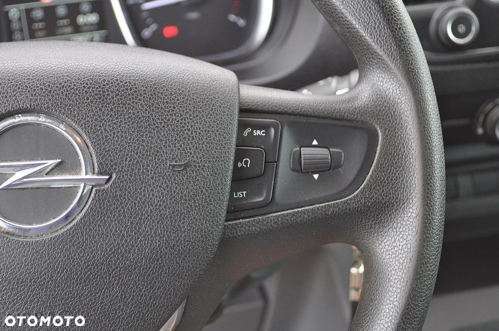 Opel Vivaro - 25