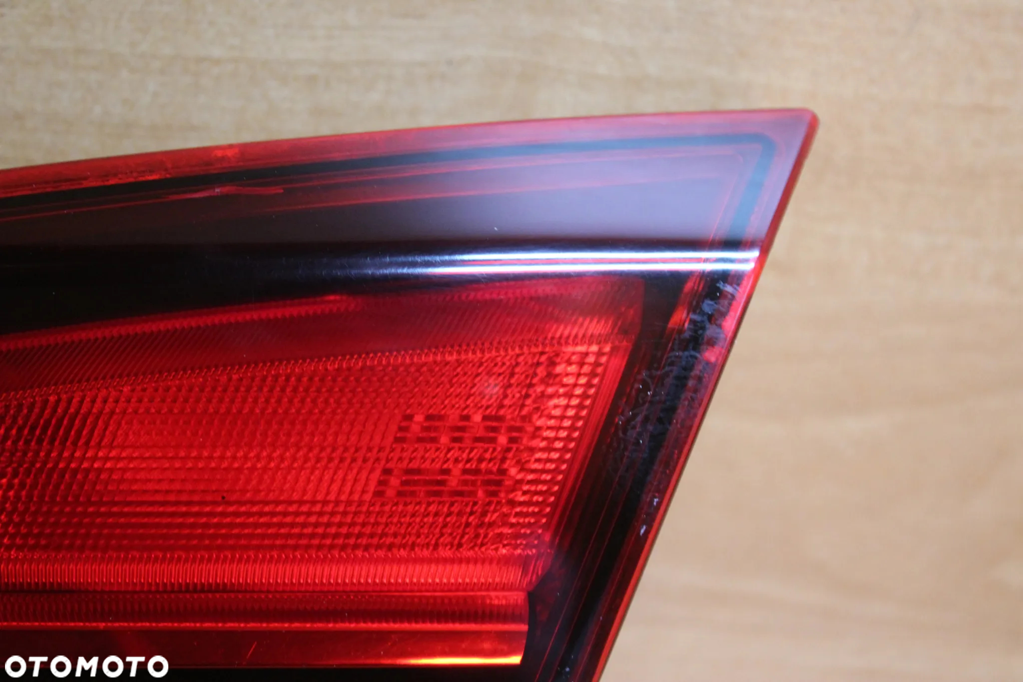 LAMPA PRAWY TYŁ PRAWA TYLNA W KLAPĘ OPEL ASTRA J SEDAN EUROPA 25870194 - 4