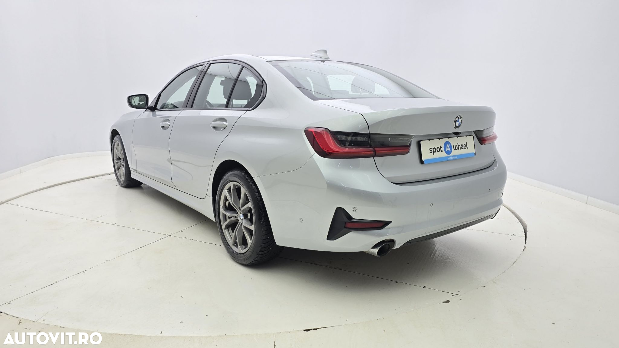 BMW Seria 3 330d xDrive AT - 8