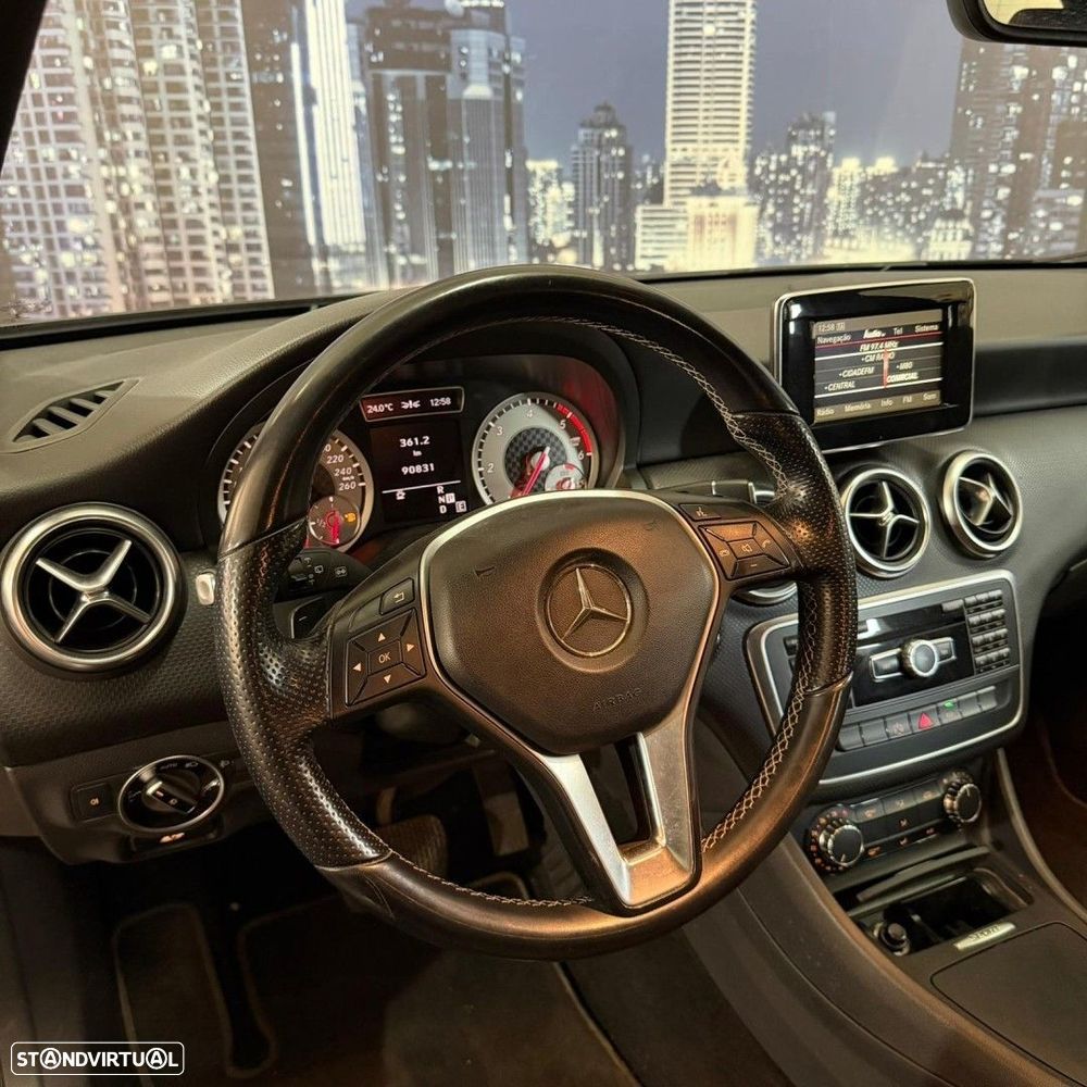Mercedes-Benz A 180 CDI (BlueEFFICIENCY) 7G-DCT Urban - 11