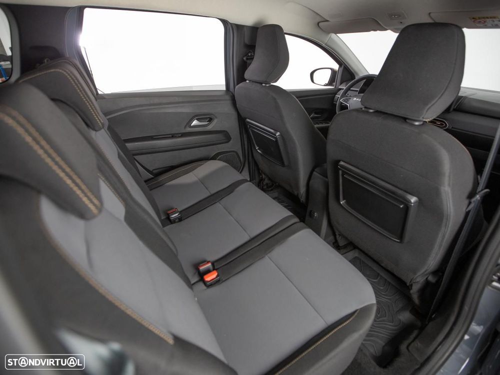 Dacia Jogger 1.0 TCe Extreme 7L - 11