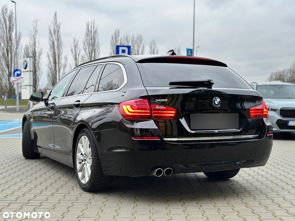 BMW Seria 5 525d xDrive Luxury Line - 10