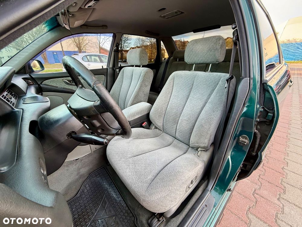 Mitsubishi Sigma - 13