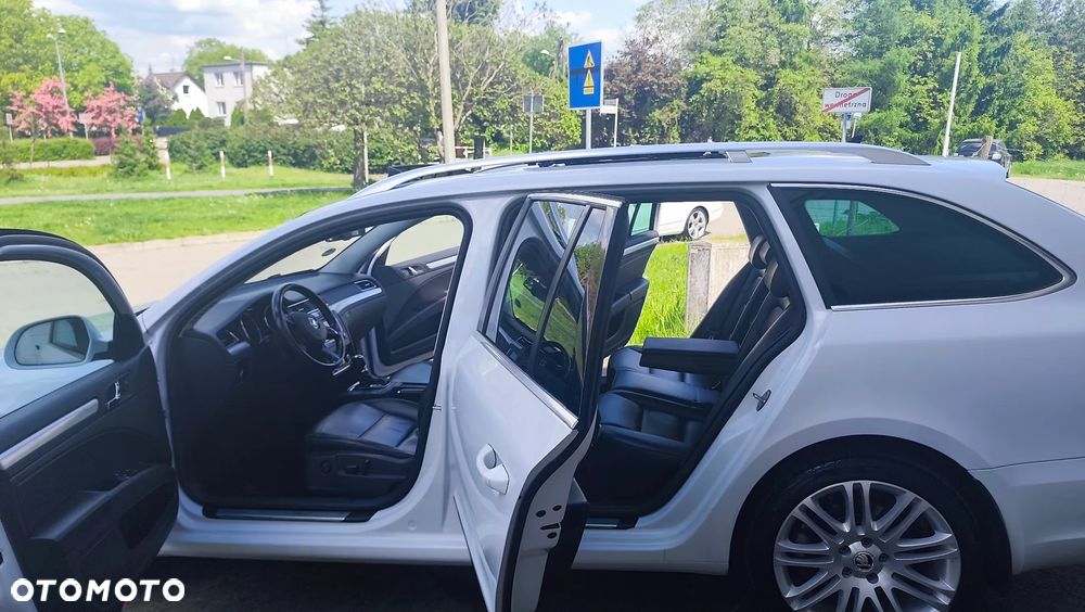 Skoda Superb 3.6 FSI 4x4 Platinum Outdoor DSG - 3