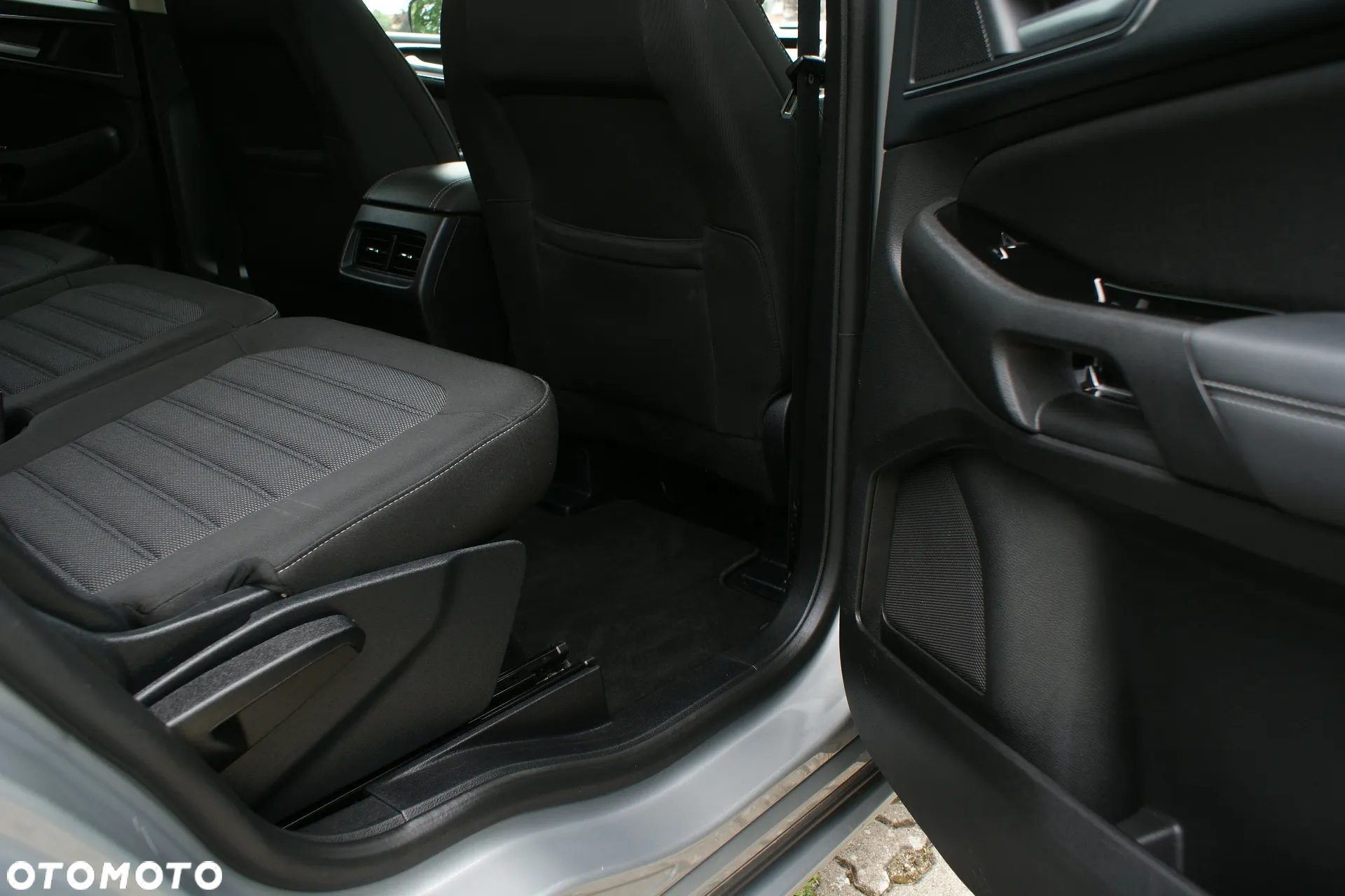 Ford S-Max 2.0 EcoBlue Titanium - 19
