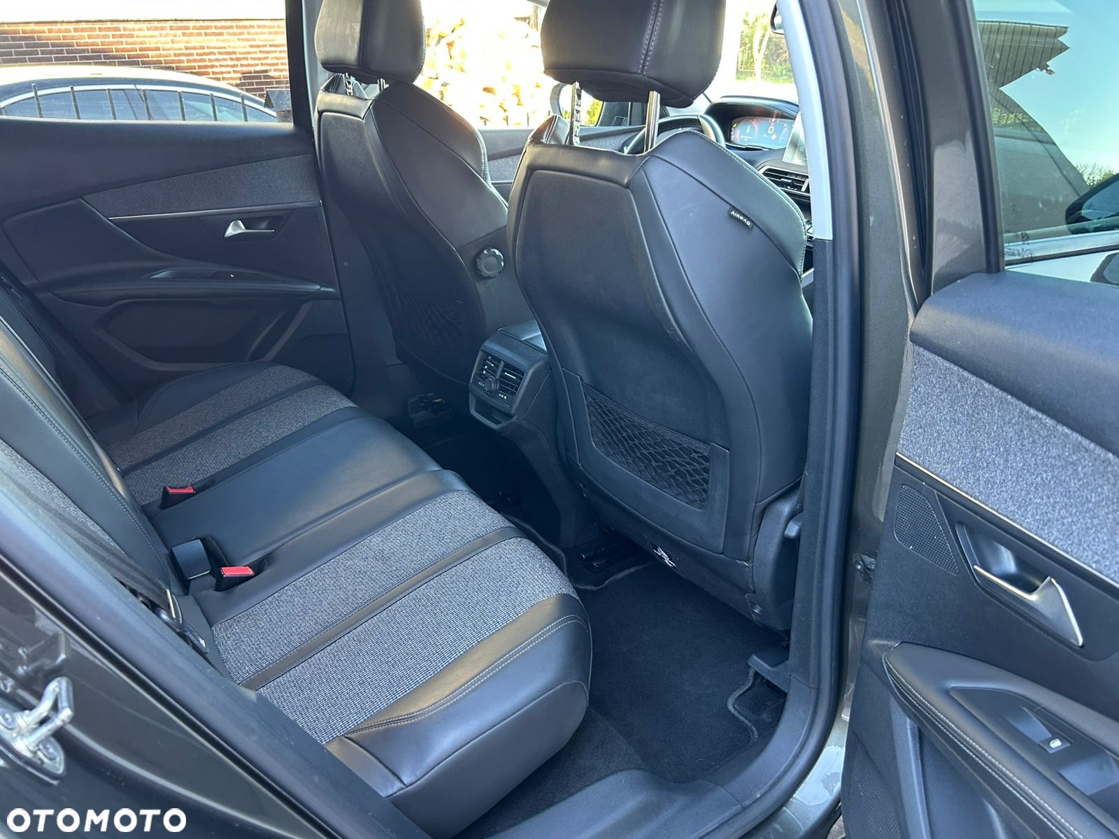 Peugeot 3008 1.5 BlueHDi Allure Pack S&S EAT8 - 7