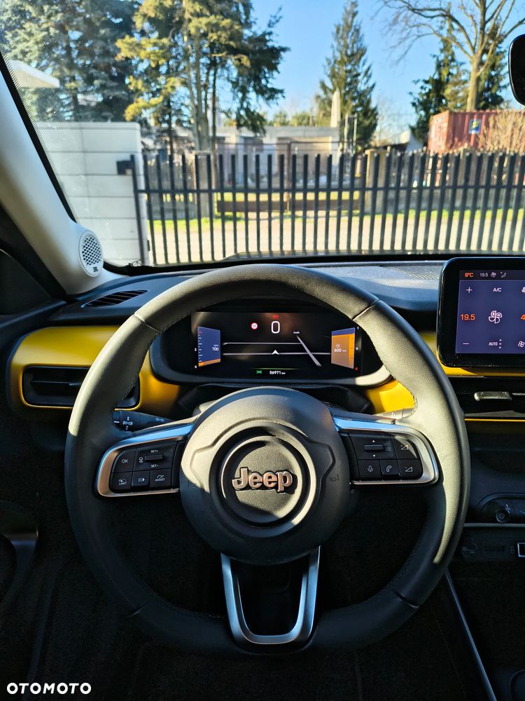 Jeep Avenger 1.2 GSE T3 Summit FWD - 8