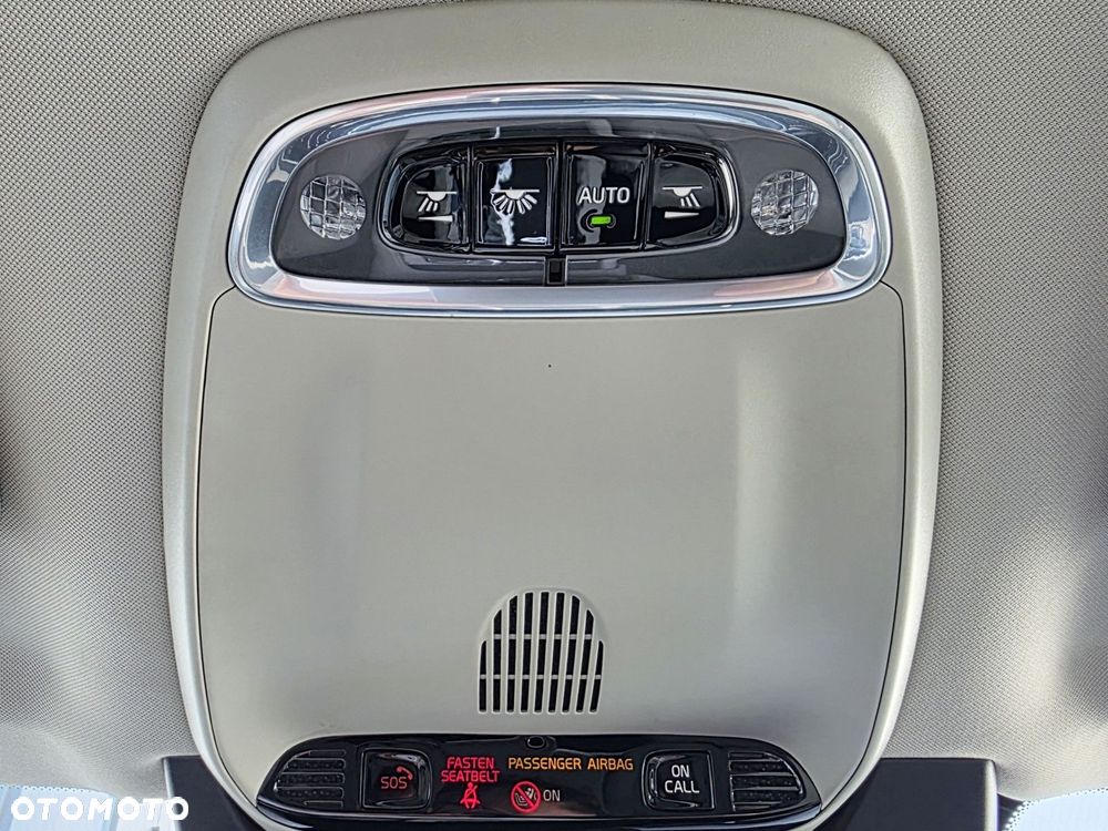 Volvo XC 90 - 33