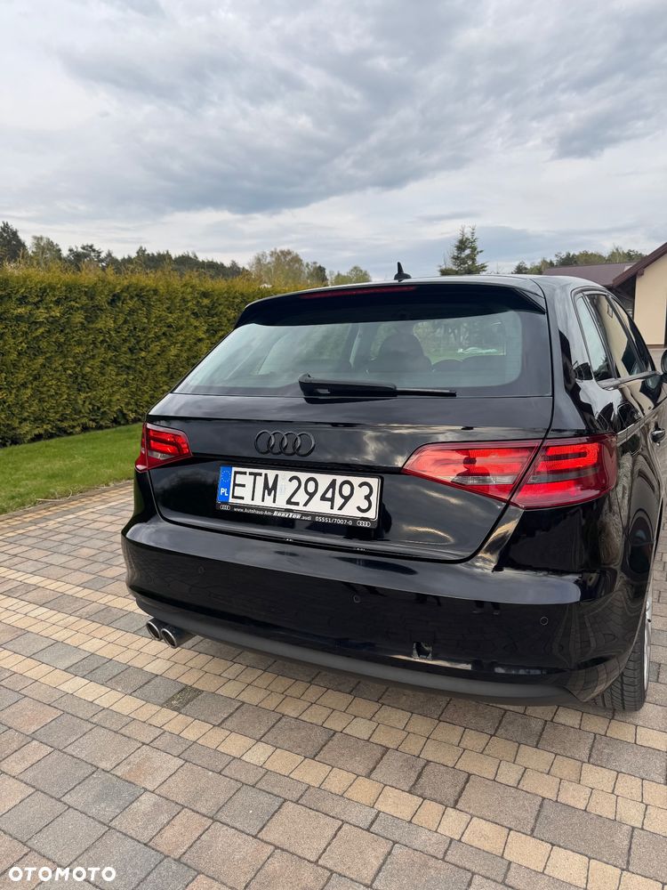 Audi A3 Sportback 2.0 TDI (clean diesel) Attraction - 2