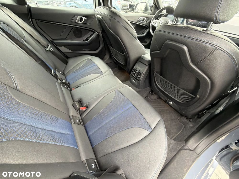 BMW Seria 2 220i M Sport sport - 16