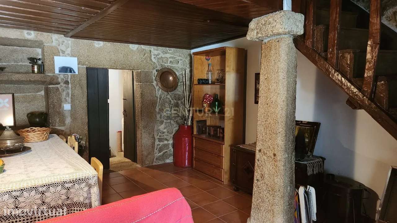 Moradia em Pedra com Terraço e Logradouro — Escalos de Baixo - Grande imagem: 5/29