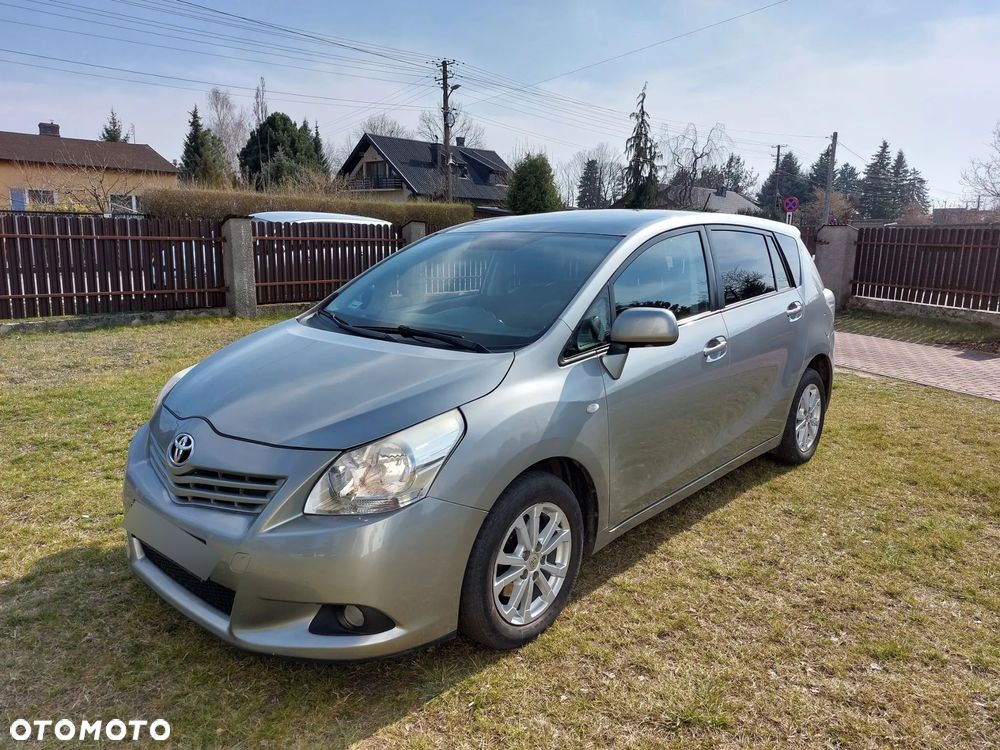 Toyota Verso 2.0 D-4D Sol - 2
