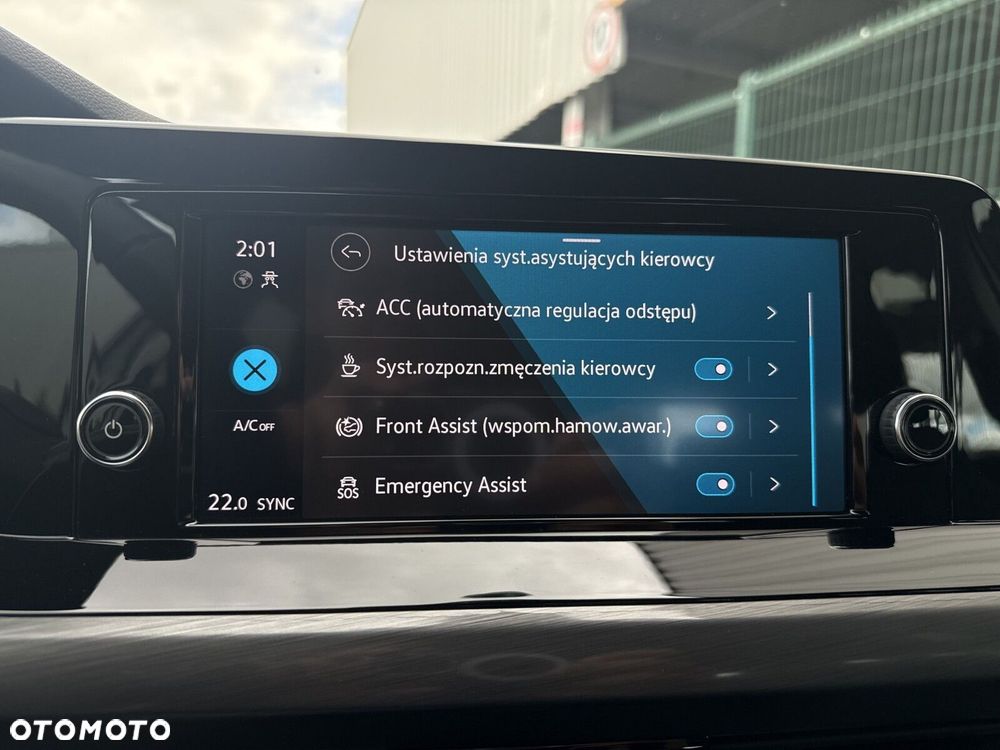Volkswagen Golf 1.5 eTSI EVO Style DSG - 26