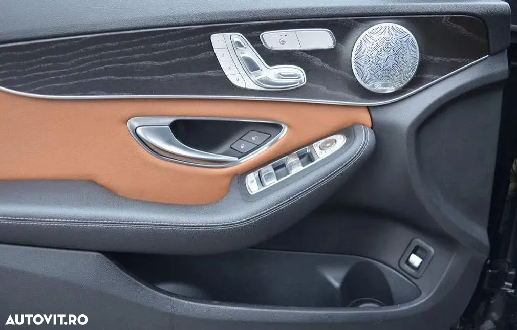 Mercedes-Benz C - 4