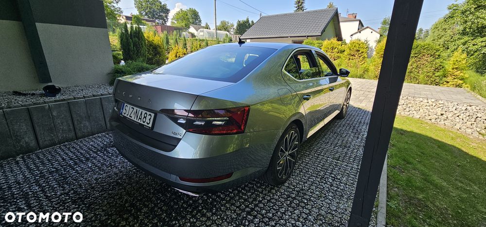 Skoda Superb 2.0 TSI 4x4 L&K DSG - 19
