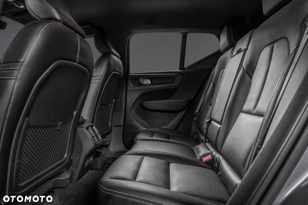 Volvo XC 40 D3 SCR AWD R-Design - 6