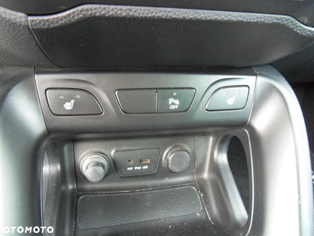 Hyundai ix35 1.7 CRDi Comfort 2WD - 18