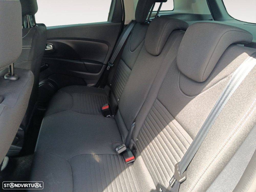 Renault Clio Sport Tourer 0.9 TCE Dynamique S - 13