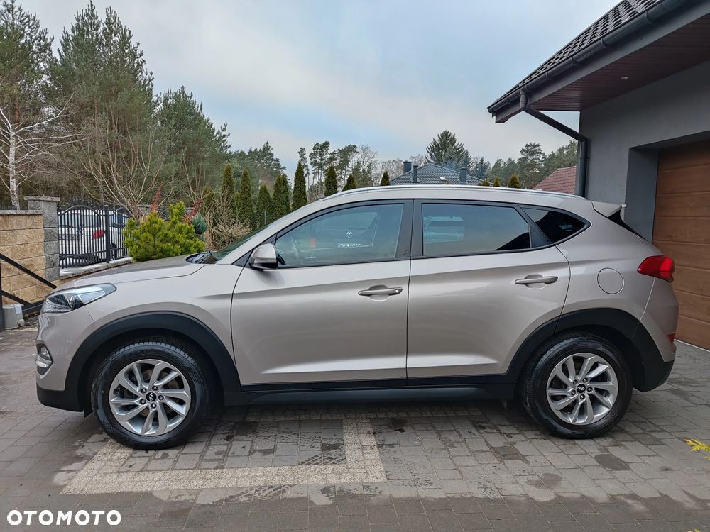 Hyundai Tucson 2.0 CRDI Comfort 4WD - 35