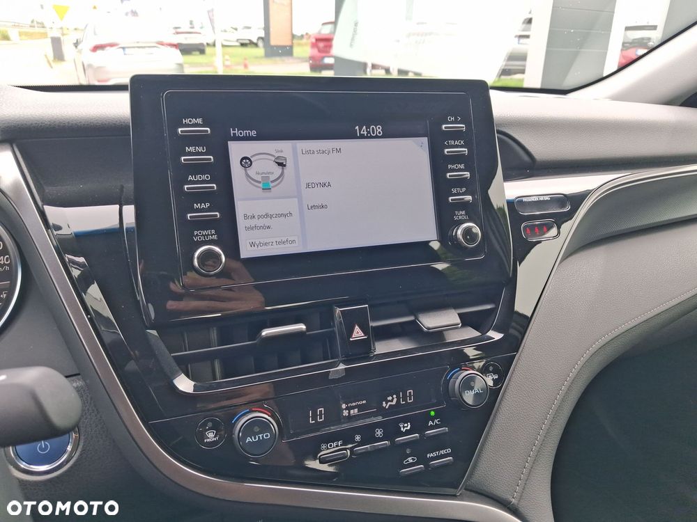 Toyota Camry 2.5 Hybrid Comfort CVT - 25