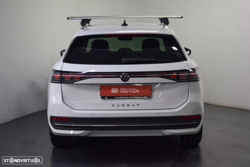 VW Passat Variant 2.0 TDi Business DSG - 4