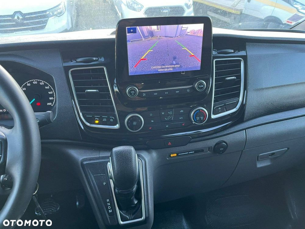 Ford Transit Custom - 13