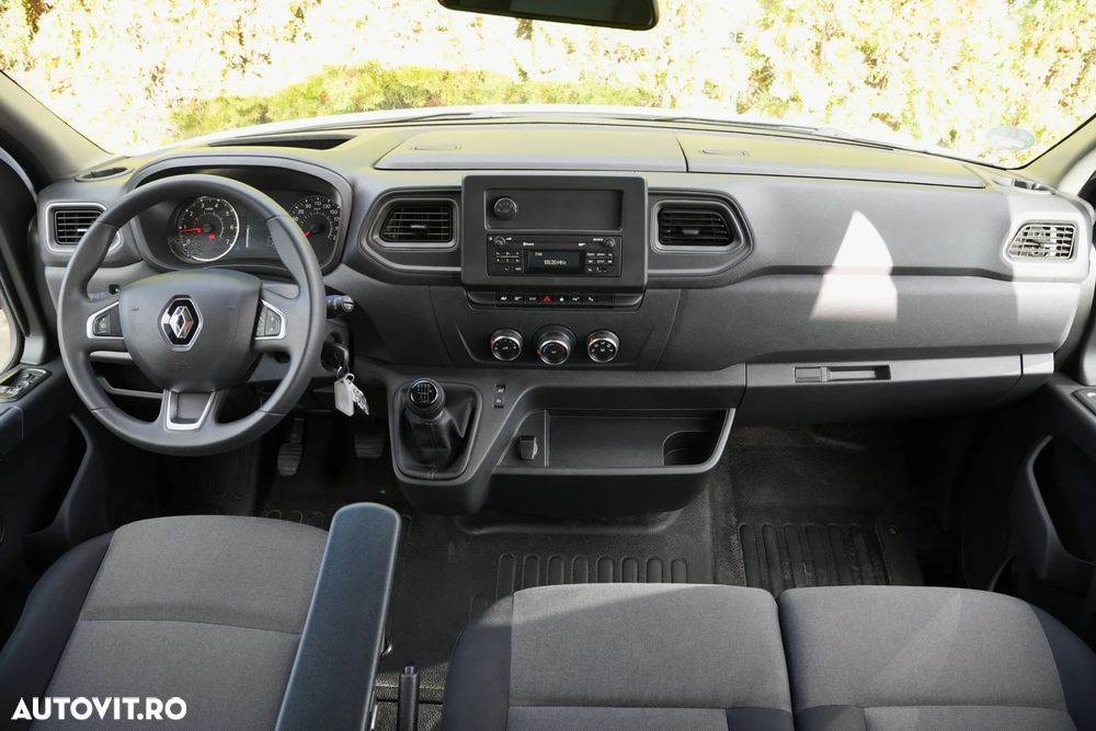 Renault MASTER L2H2 8+1 - 12