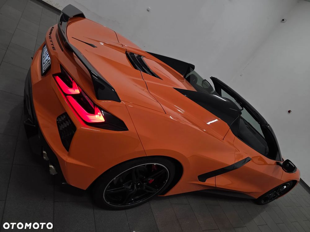 Chevrolet Corvette - 31