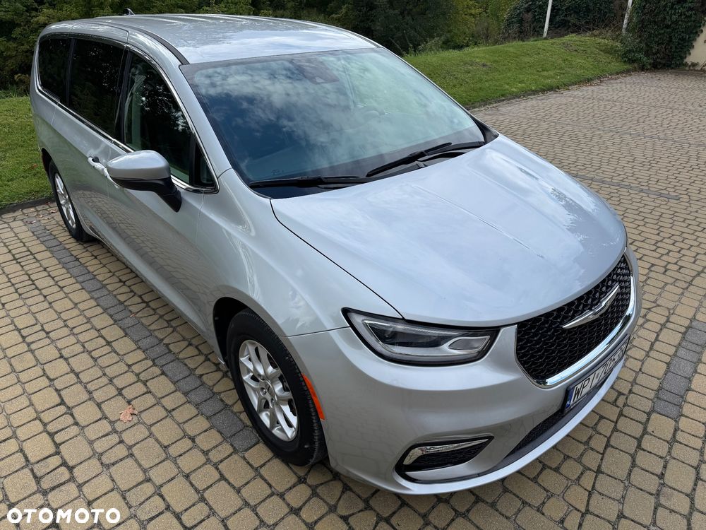 Chrysler Pacifica - 7