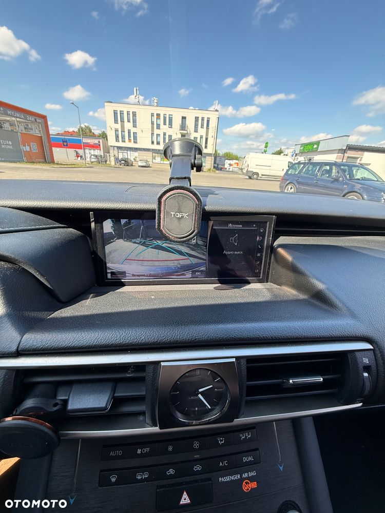 Lexus IS - 15