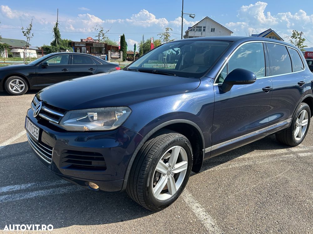 Volkswagen Touareg - 1