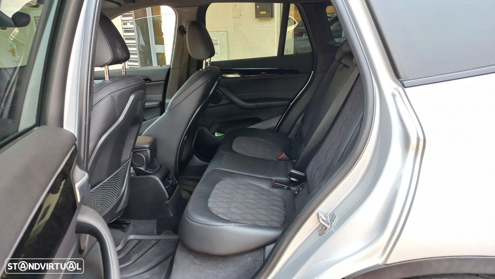 BMW X1 25 e xDrive xLine - 6