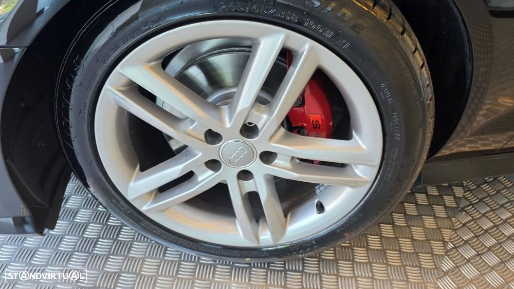Audi A6 Avant 2.0 TDi quattro S-line S tronic - 33