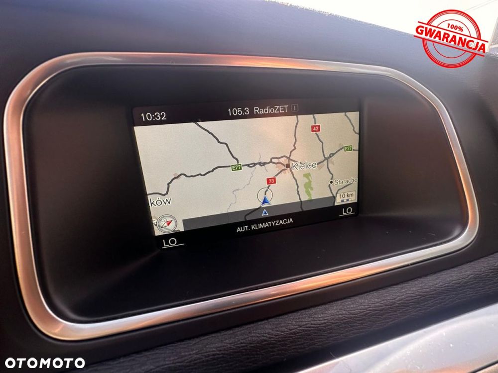 Volvo V40 - 25