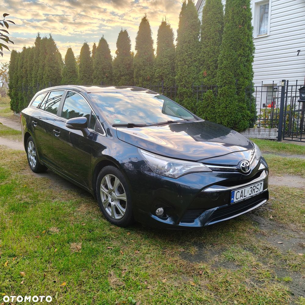 Toyota Avensis 2.0 D-4D Premium - 1
