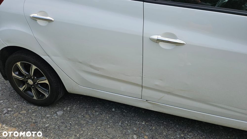Hyundai ix20 1.6 Premium - 2