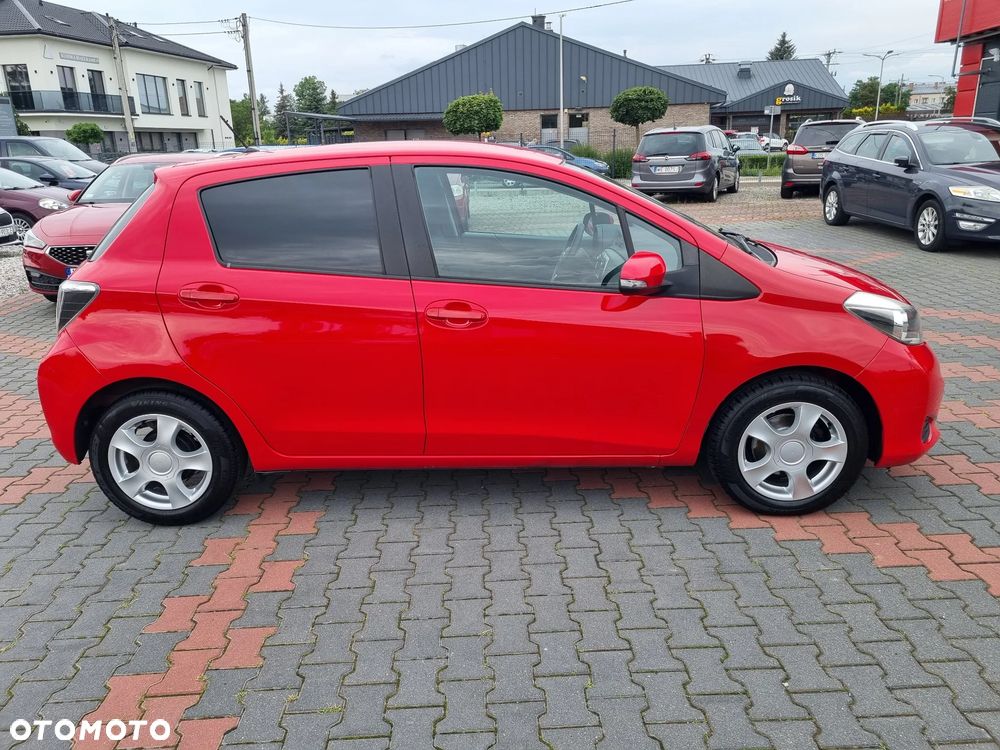 Toyota Yaris 1.33 Premium EU6 - 5