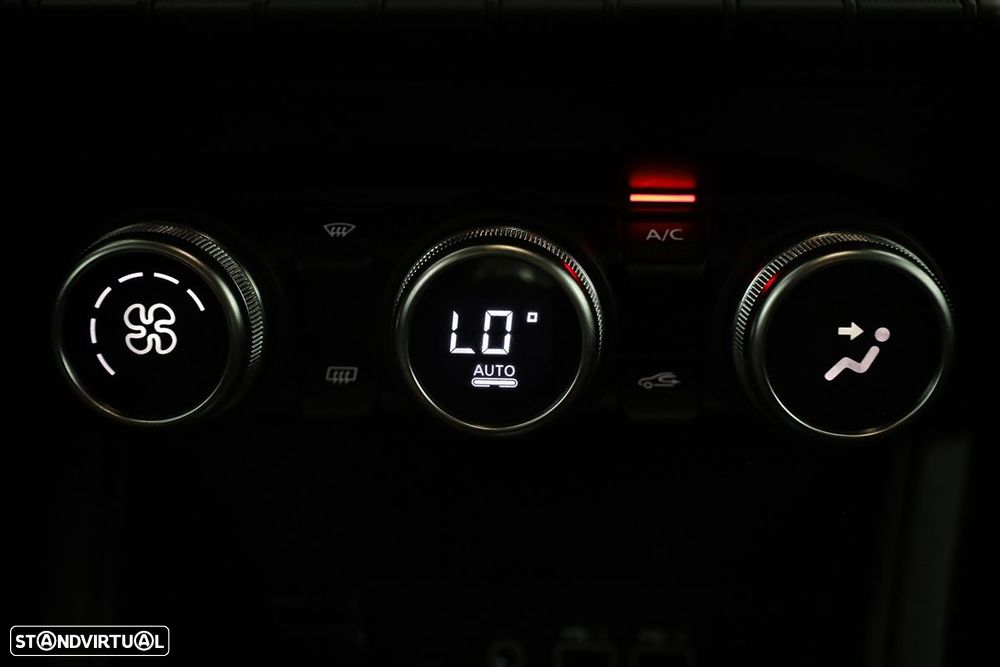 Renault Captur 1.0 TCe Techno Bi-Fuel - 13