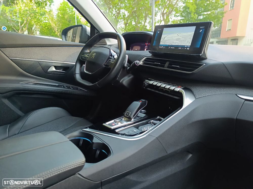 Peugeot 3008 1.2 PureTech Allure EAT8 - 29