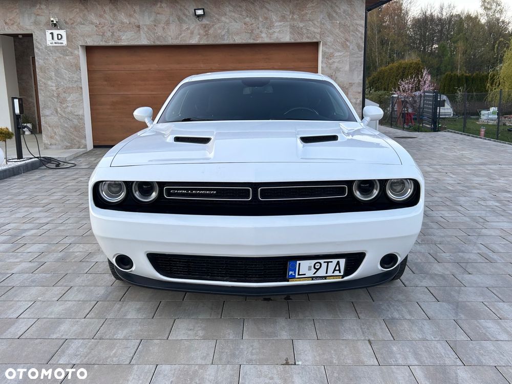 Dodge Challenger - 5