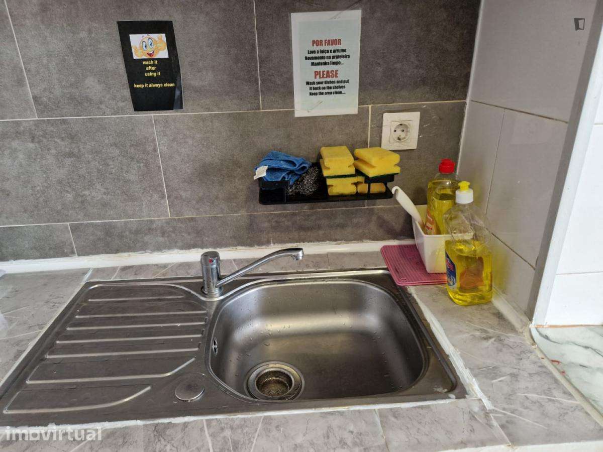 Quarto - localizado em Arroios Lisbon - Grande imagem: 5/23