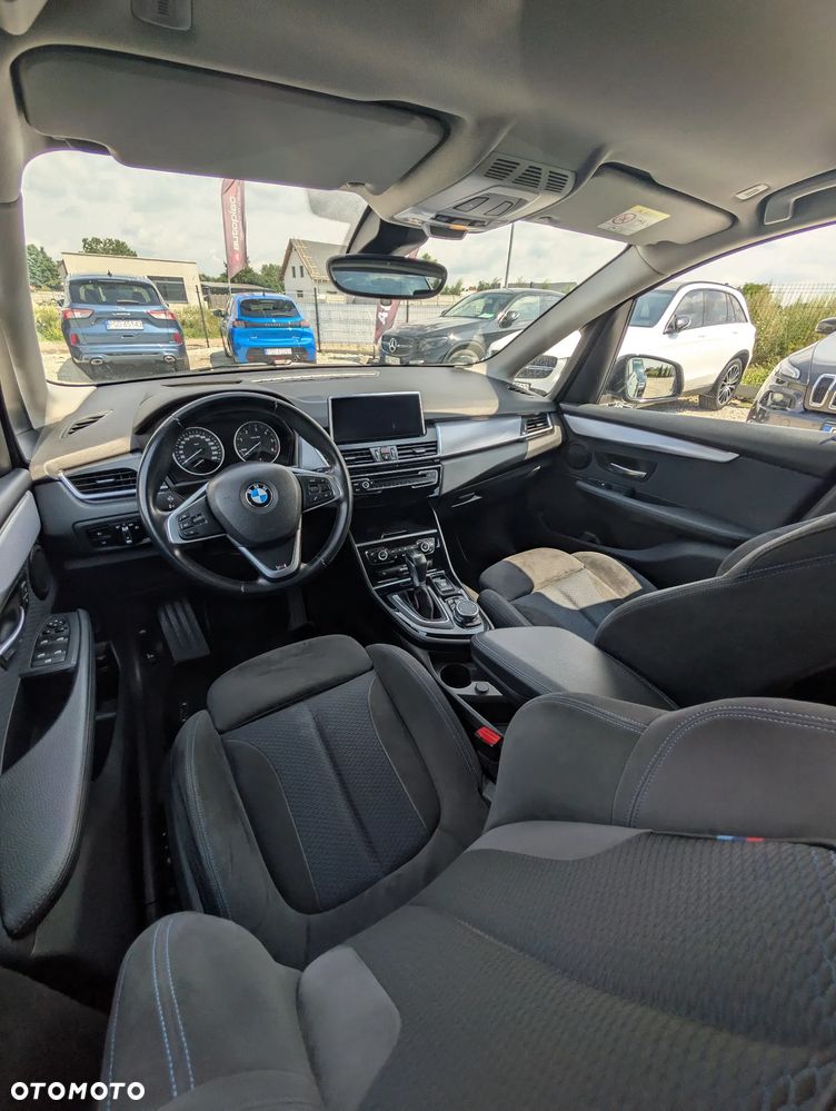BMW Seria 2 220d xDrive Sport-Aut Sport Line - 24