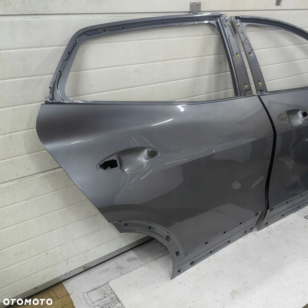 KIA SPORTAGE V 5 DRZWI PRAWE TYŁ TYLNE - 2