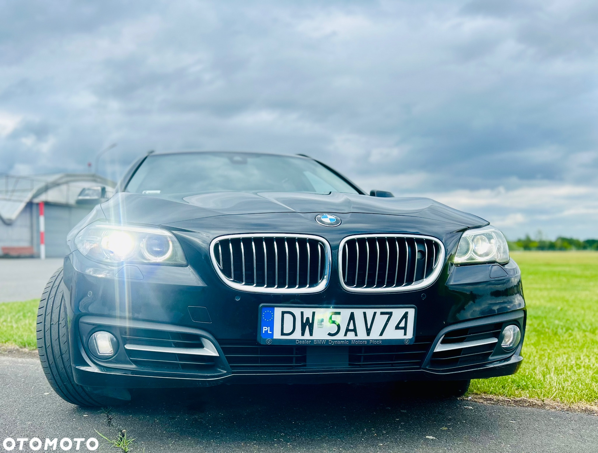 BMW Seria 5 530d xDrive Touring Luxury Line - 16