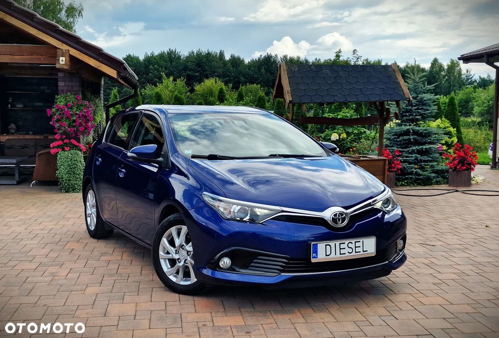 Toyota Auris 1.6 D-4D Prestige - 7