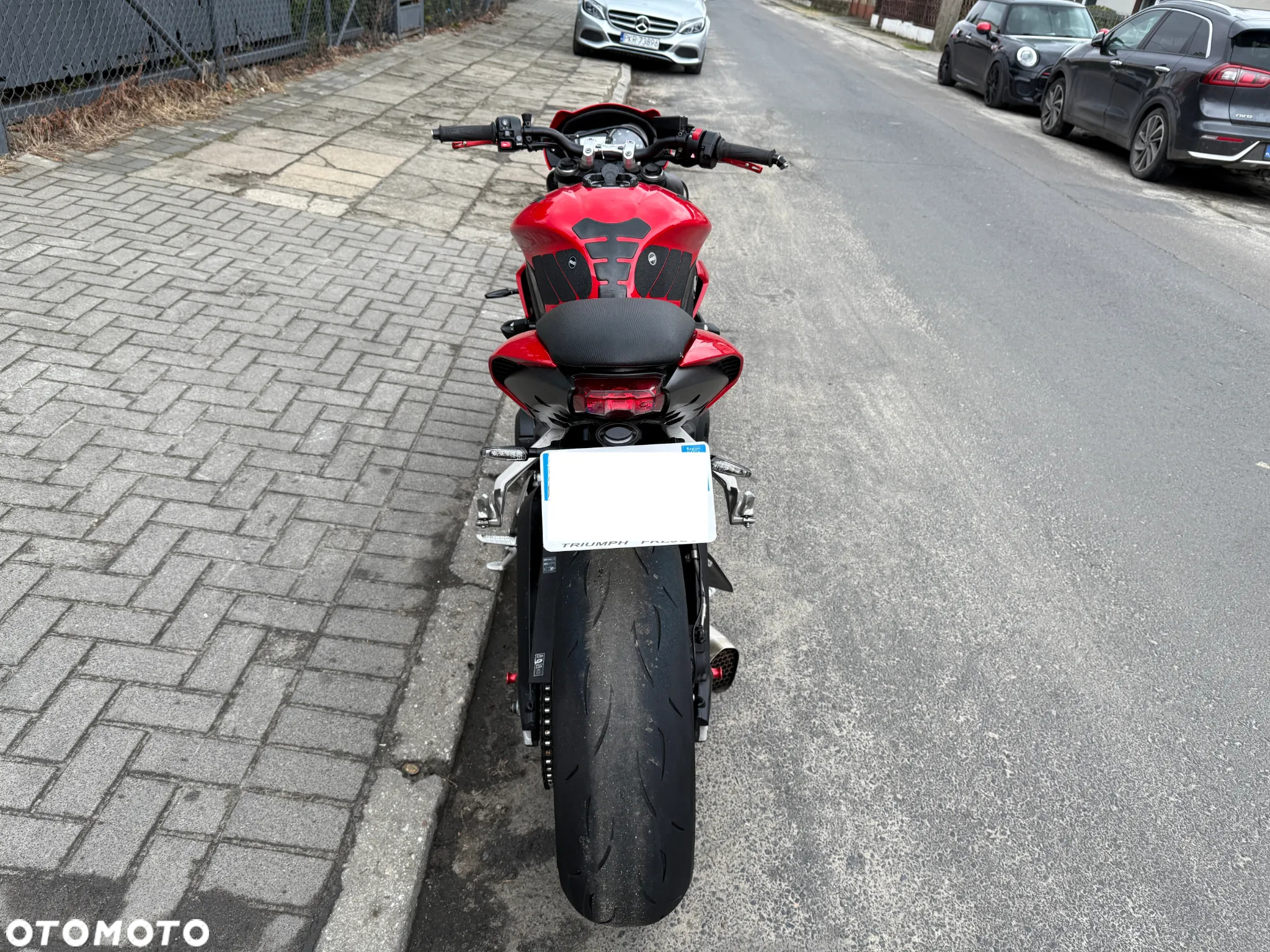 Triumph Street Triple - 7