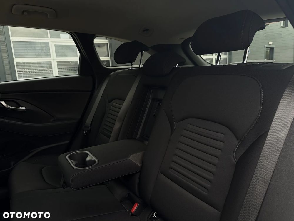 Hyundai i30 1.5 T-GDI 48V Smart Plus - 30