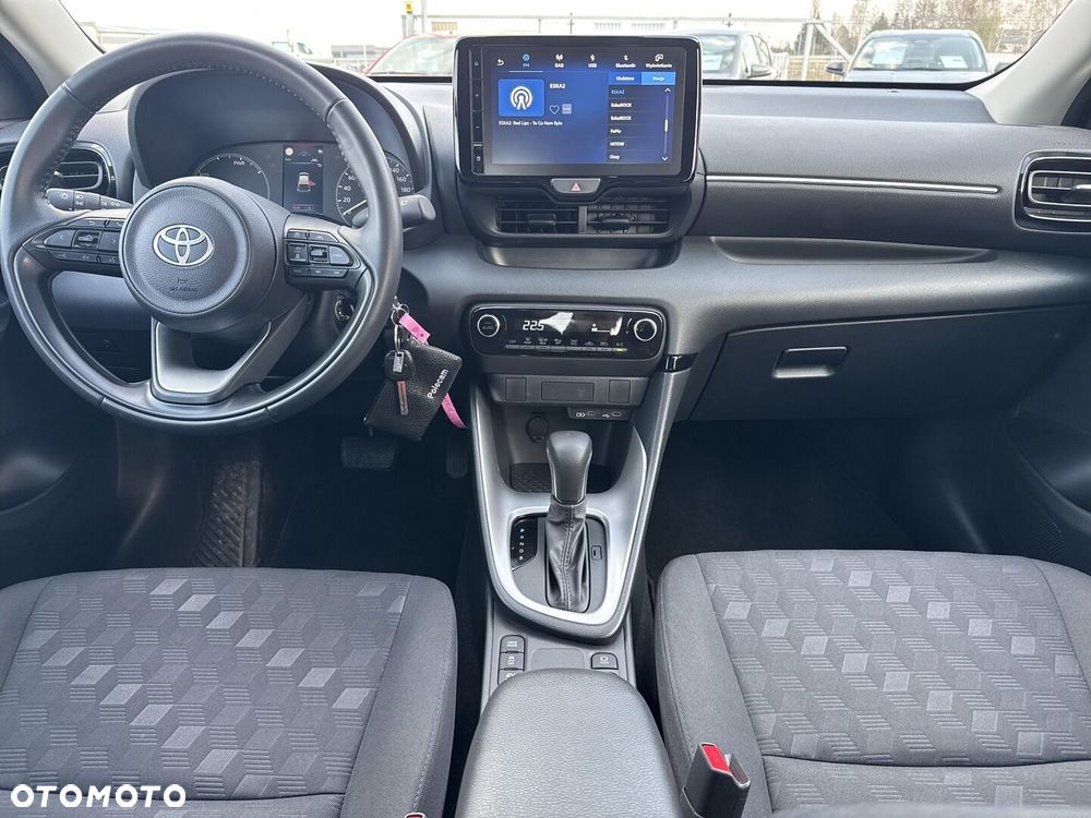 Toyota Yaris - 12