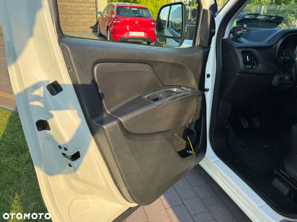 Fiat Doblo Cargo - 13